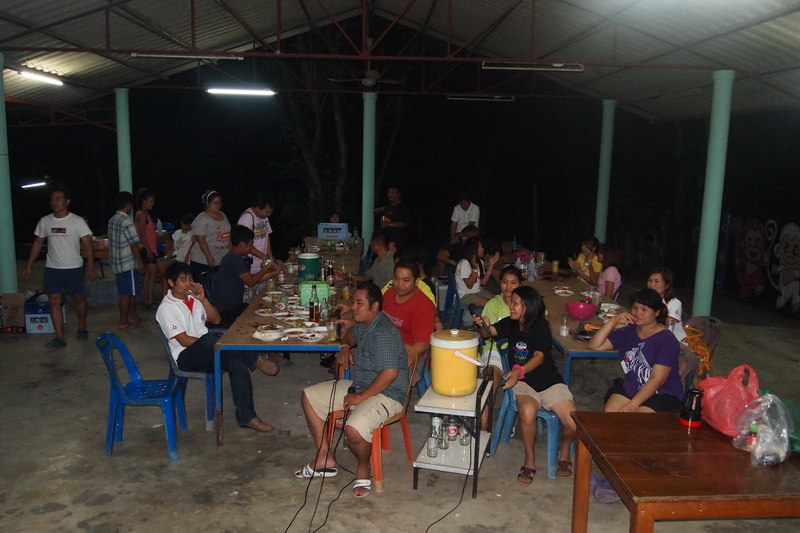 ชื่อ:  P3033351-1.jpg
ครั้ง: 149
ขนาด:  158.1 กิโลไบต์
