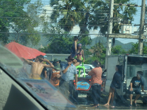 ชื่อ:  DSC03827_resize.JPG
ครั้ง: 811
ขนาด:  106.5 กิโลไบต์