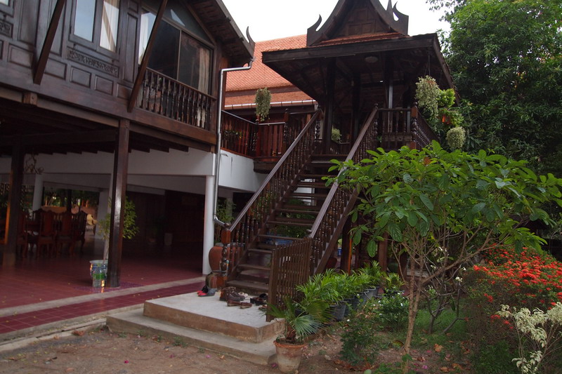 ชื่อ:  P4164790-1.jpg
ครั้ง: 1162
ขนาด:  172.3 กิโลไบต์