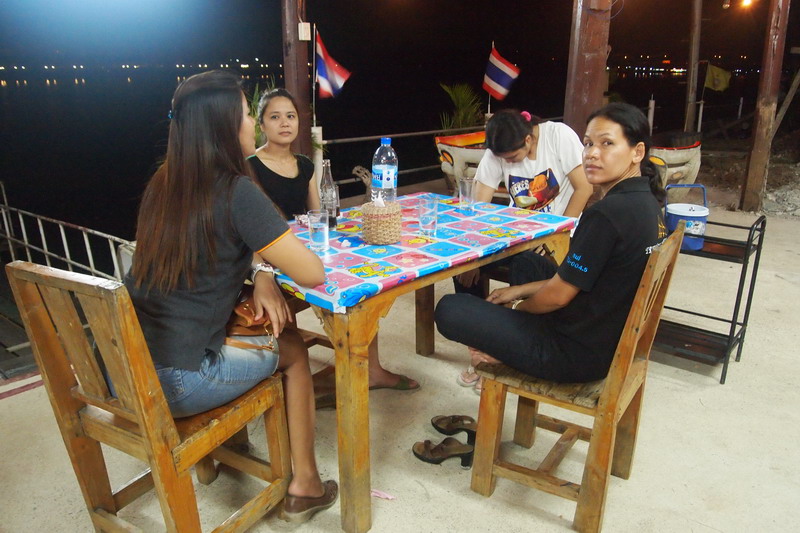 ชื่อ:  P4164852-1.jpg
ครั้ง: 813
ขนาด:  155.0 กิโลไบต์