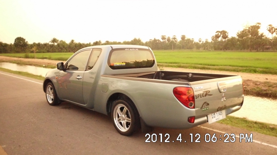 ชื่อ:  SANY1110.jpg
ครั้ง: 1775
ขนาด:  134.3 กิโลไบต์