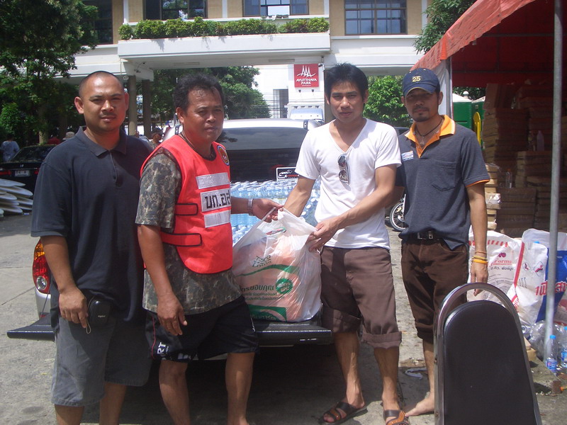 ชื่อ:  CIMG0058-1.jpg
ครั้ง: 366
ขนาด:  165.2 กิโลไบต์