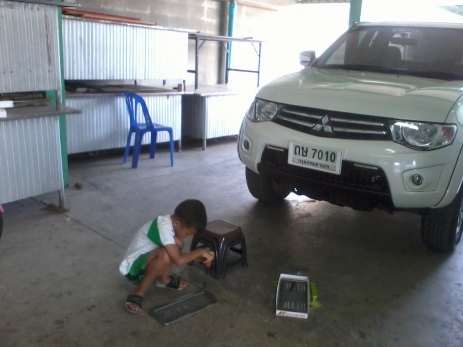 ชื่อ:  2012-04-22 08.57.06.jpg
ครั้ง: 1473
ขนาด:  160.1 กิโลไบต์