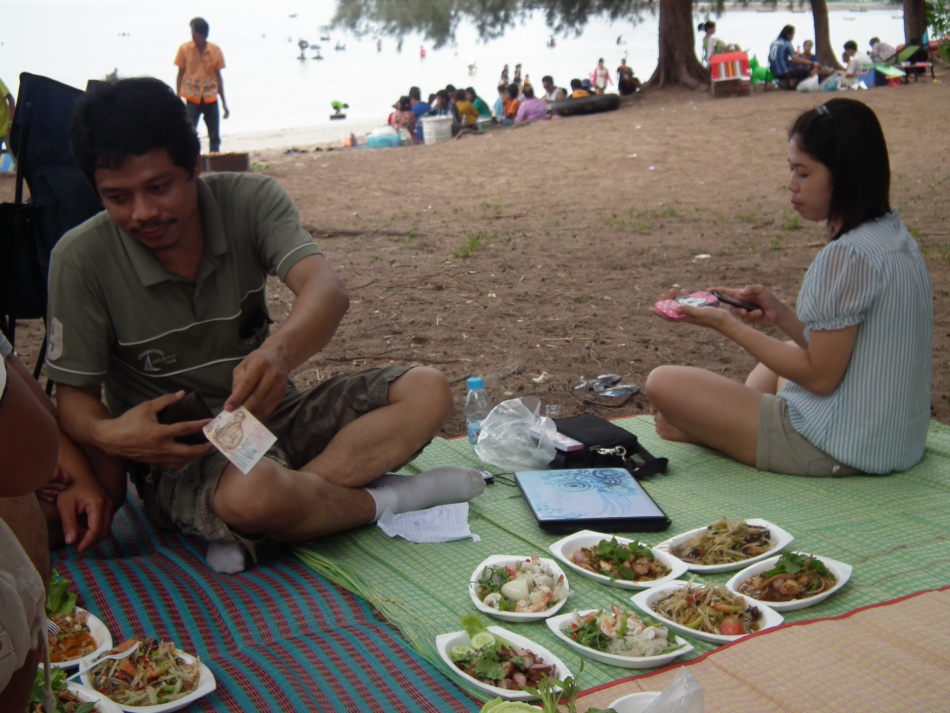ชื่อ:  DSCF0947.jpg
ครั้ง: 171
ขนาด:  237.0 กิโลไบต์
