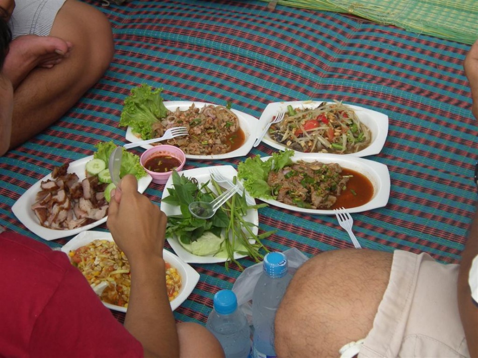 ชื่อ:  DSCF0928 (Large).jpg
ครั้ง: 254
ขนาด:  257.6 กิโลไบต์