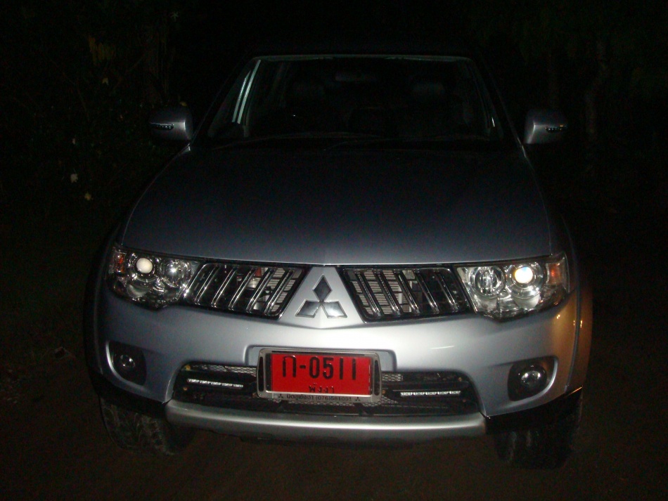 ชื่อ:  DSC03632.jpg
ครั้ง: 906
ขนาด:  188.2 กิโลไบต์
