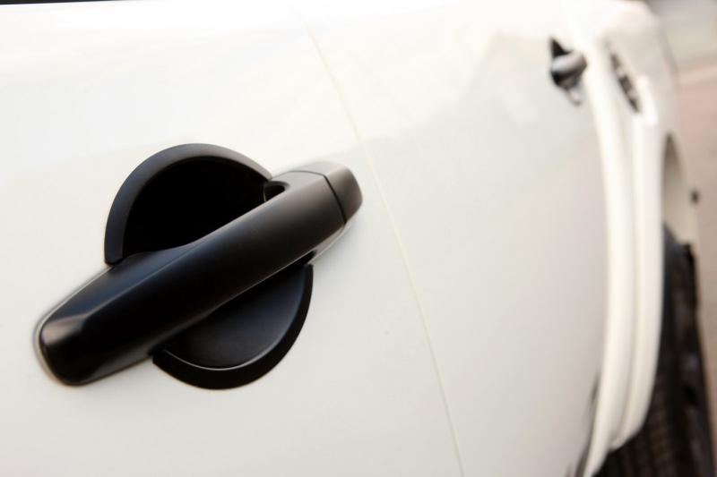 ชื่อ:  Mitsubishi-L200-Barbarian-Black-23_800.jpg
ครั้ง: 2929
ขนาด:  20.9 กิโลไบต์