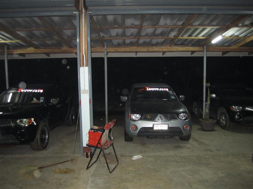 ชื่อ:  IMG_3061.JPG
ครั้ง: 658
ขนาด:  68.1 กิโลไบต์