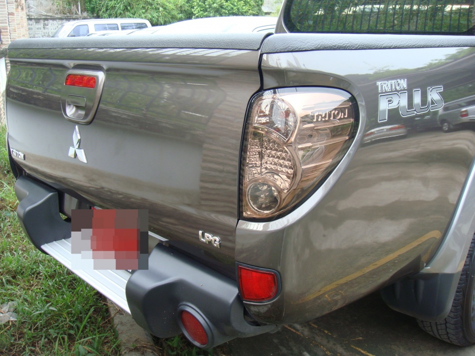 ชื่อ:  DSC05877.jpg
ครั้ง: 2586
ขนาด:  247.6 กิโลไบต์