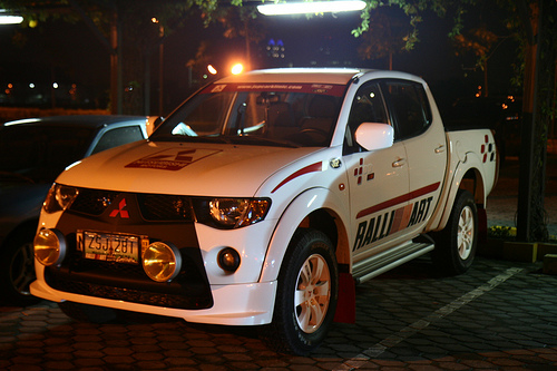 ชื่อ:  l2001.jpg
ครั้ง: 1080
ขนาด:  111.3 กิโลไบต์