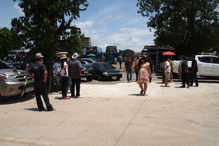 ชื่อ:  P6165020-1.jpg
ครั้ง: 910
ขนาด:  135.8 กิโลไบต์