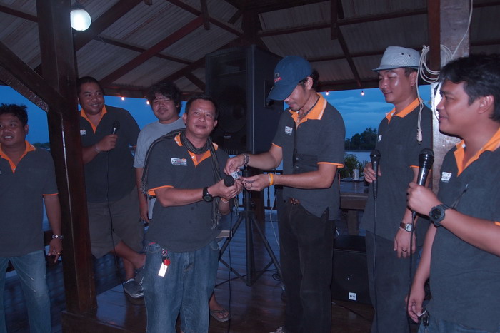 ชื่อ:  P6165162-1.jpg
ครั้ง: 552
ขนาด:  100.9 กิโลไบต์