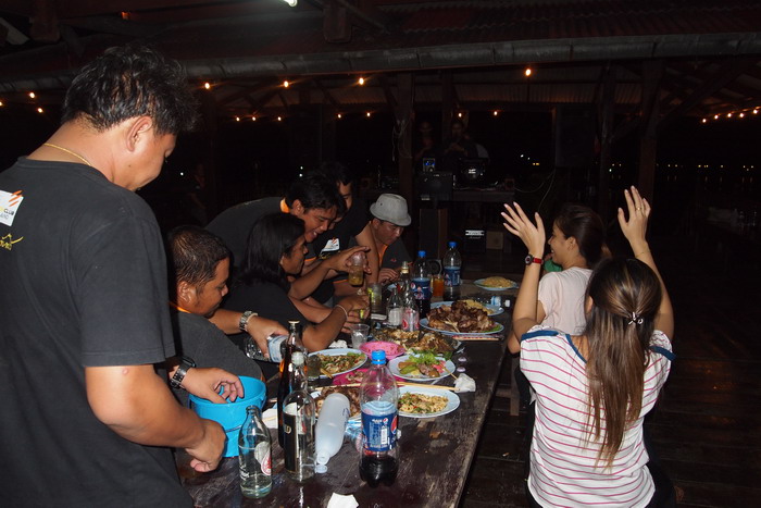 ชื่อ:  P6175217-1.jpg
ครั้ง: 477
ขนาด:  115.6 กิโลไบต์