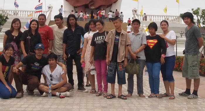 ชื่อ:  P6175239-1.jpg
ครั้ง: 470
ขนาด:  116.5 กิโลไบต์
