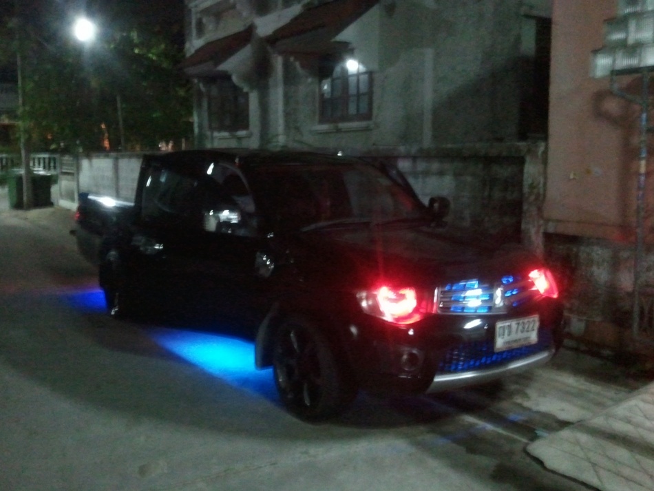 ชื่อ:  2012-06-22 20.47.16.jpg
ครั้ง: 534
ขนาด:  176.6 กิโลไบต์