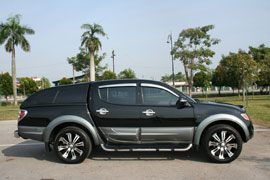 ชื่อ:  mitsu-SSport-01.jpg
ครั้ง: 720
ขนาด:  15.0 กิโลไบต์