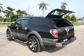ชื่อ:  mitsu-SSport-03.jpg
ครั้ง: 682
ขนาด:  15.8 กิโลไบต์
