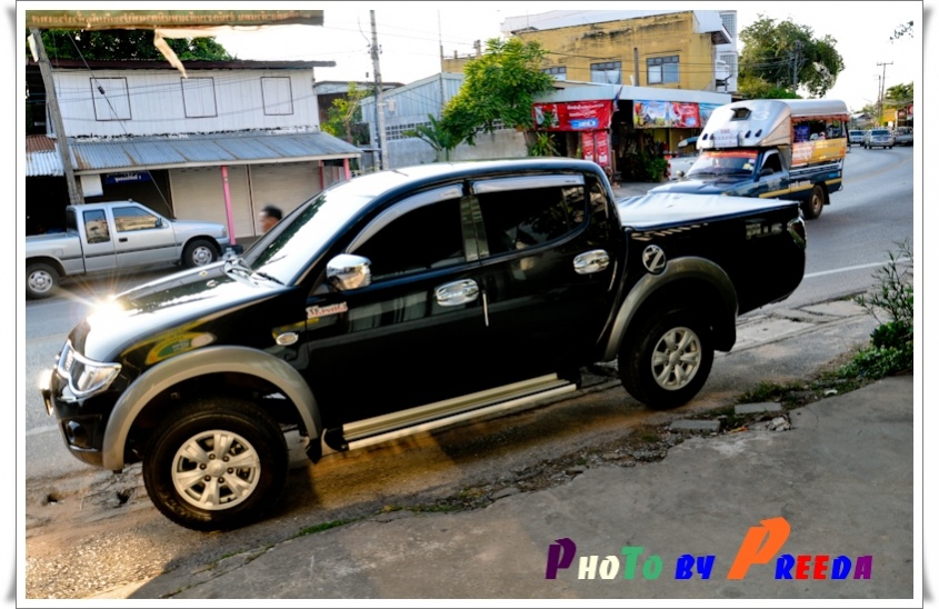 ชื่อ:  DSC_1194.jpg
ครั้ง: 1345
ขนาด:  191.7 กิโลไบต์