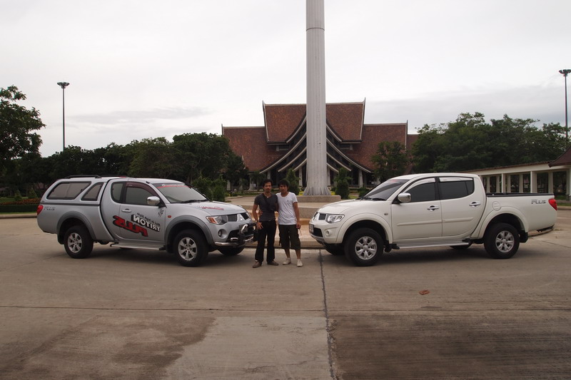 ชื่อ:  P7185349-1.jpg
ครั้ง: 231
ขนาด:  113.5 กิโลไบต์