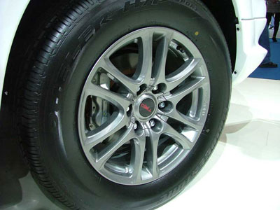 ชื่อ:  trdfortuner2.jpg
ครั้ง: 2797
ขนาด:  28.5 กิโลไบต์