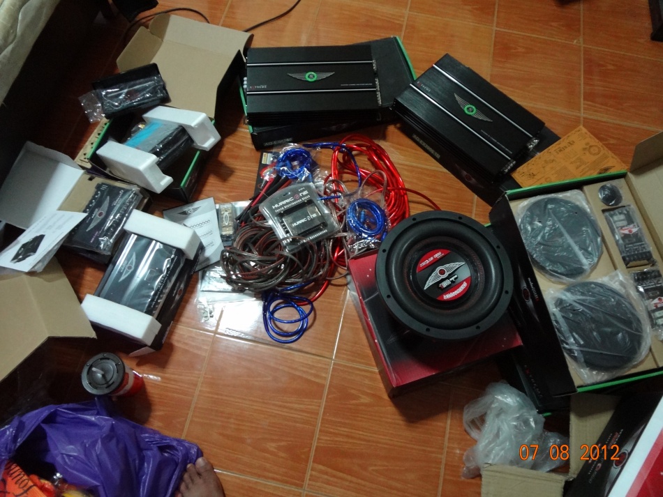 ชื่อ:  DSC03615.jpg
ครั้ง: 2778
ขนาด:  249.4 กิโลไบต์