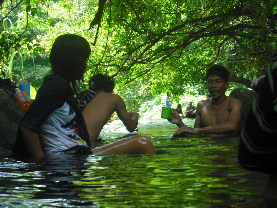 ชื่อ:  DSCF2495.jpg
ครั้ง: 863
ขนาด:  338.2 กิโลไบต์