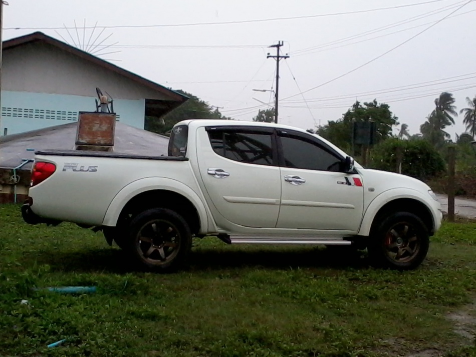 ชื่อ:  2012-08-16 14.39.43.jpg
ครั้ง: 1936
ขนาด:  186.6 กิโลไบต์