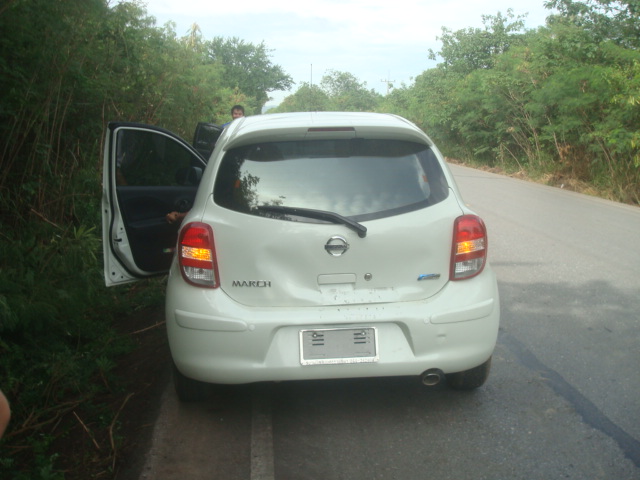 ชื่อ:  DSC08294.JPG
ครั้ง: 1516
ขนาด:  103.0 กิโลไบต์
