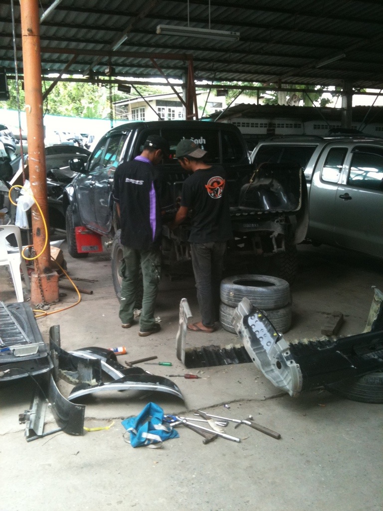 ชื่อ:  IMG_2627.jpg
ครั้ง: 2179
ขนาด:  258.0 กิโลไบต์