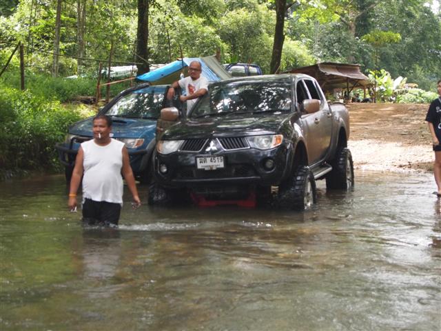 ชื่อ:  P9022389 (Small).JPG
ครั้ง: 251
ขนาด:  73.7 กิโลไบต์