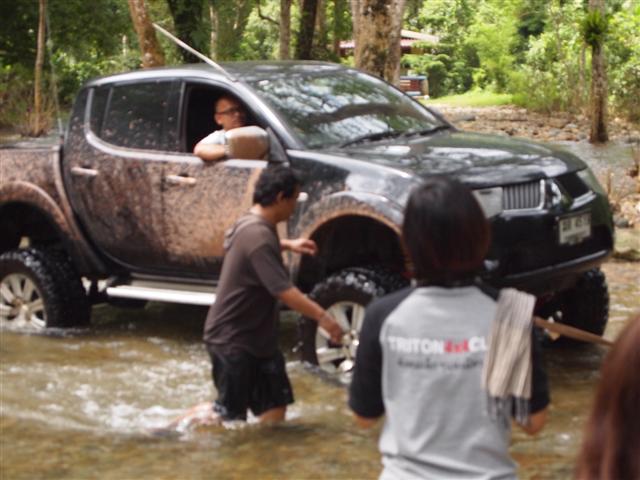 ชื่อ:  P9022396 (Small).JPG
ครั้ง: 251
ขนาด:  56.7 กิโลไบต์