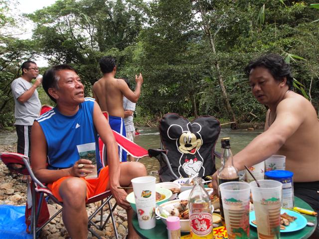 ชื่อ:  P9022447 (Small).JPG
ครั้ง: 323
ขนาด:  88.2 กิโลไบต์