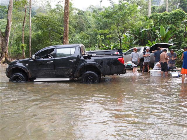ชื่อ:  P9022452 (Small).JPG
ครั้ง: 293
ขนาด:  86.0 กิโลไบต์