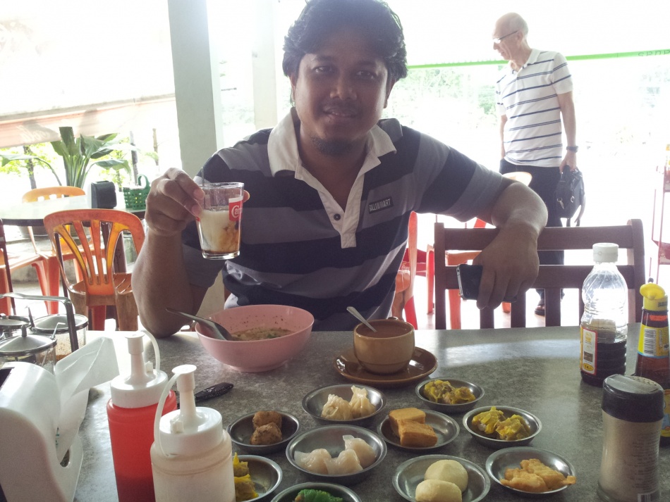 ชื่อ:  20120903_101114.jpg
ครั้ง: 420
ขนาด:  214.3 กิโลไบต์