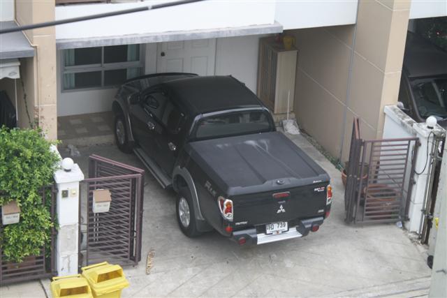 ชื่อ:  IMG_3518 (Small).JPG
ครั้ง: 652
ขนาด:  46.6 กิโลไบต์
