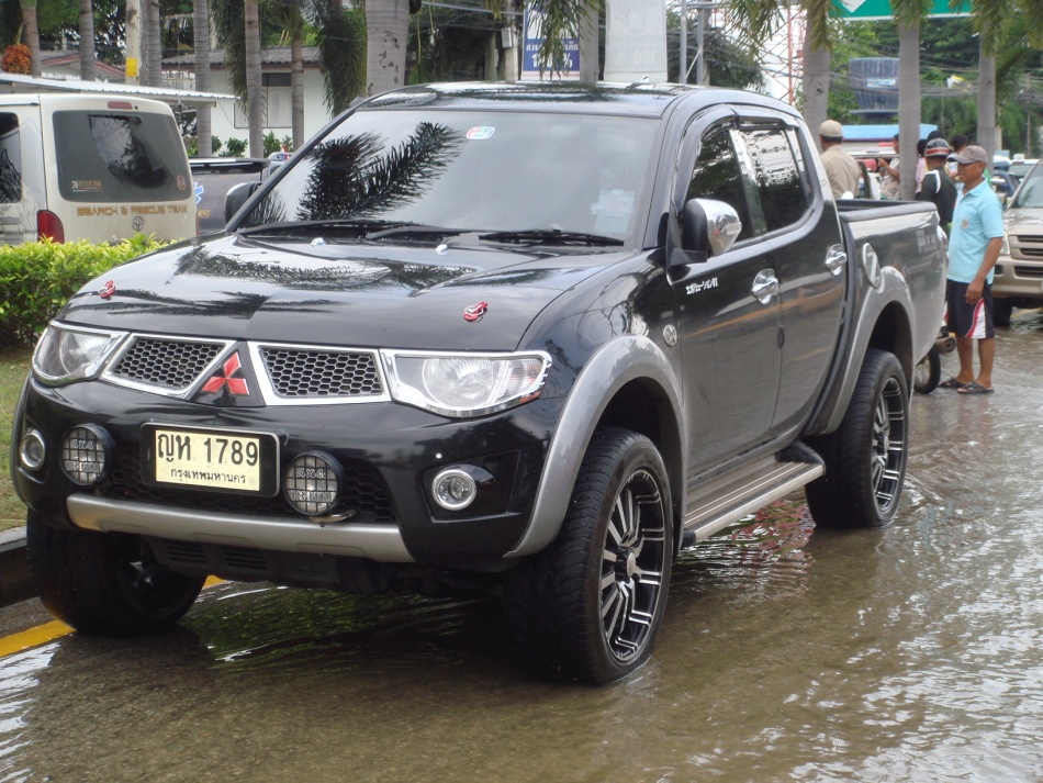 ชื่อ:  DSC07311.jpg
ครั้ง: 2914
ขนาด:  296.4 กิโลไบต์