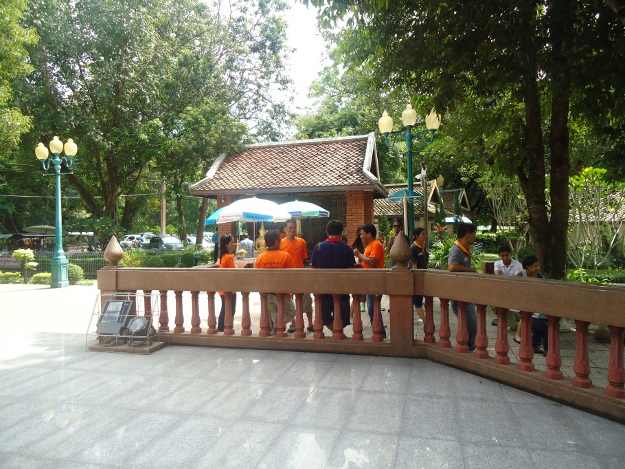 ชื่อ:  DSC03966.jpg
ครั้ง: 252
ขนาด:  344.1 กิโลไบต์