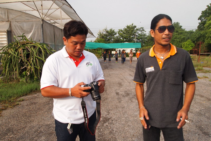 ชื่อ:  P9290119-1.jpg
ครั้ง: 338
ขนาด:  184.7 กิโลไบต์