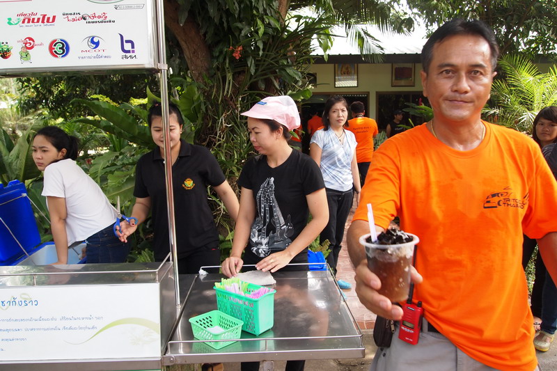 ชื่อ:  P9290226-1.jpg
ครั้ง: 3645
ขนาด:  186.0 กิโลไบต์