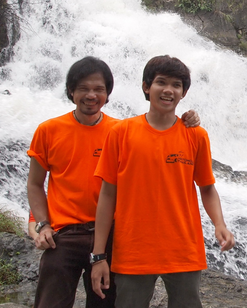 ชื่อ:  P9290422-1.jpg
ครั้ง: 223
ขนาด:  338.6 กิโลไบต์