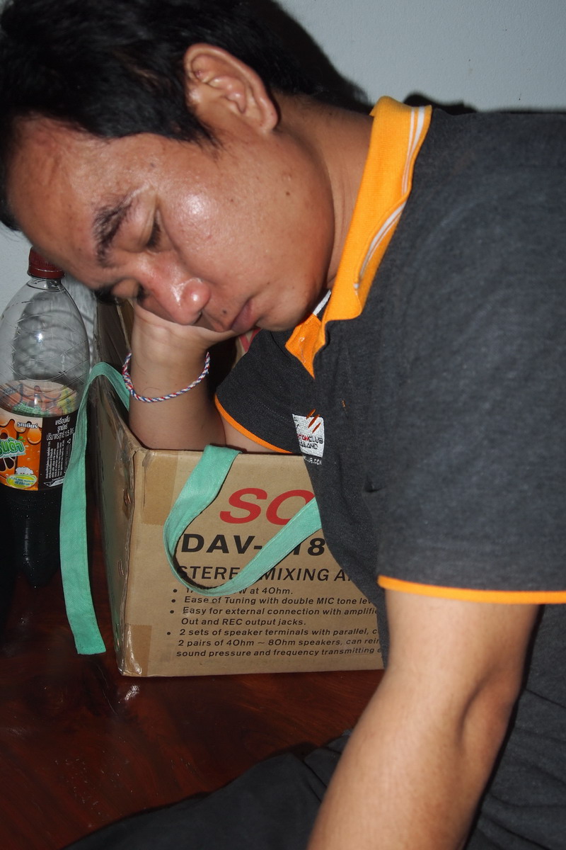 ชื่อ:  P9300479-1.jpg
ครั้ง: 215
ขนาด:  212.1 กิโลไบต์