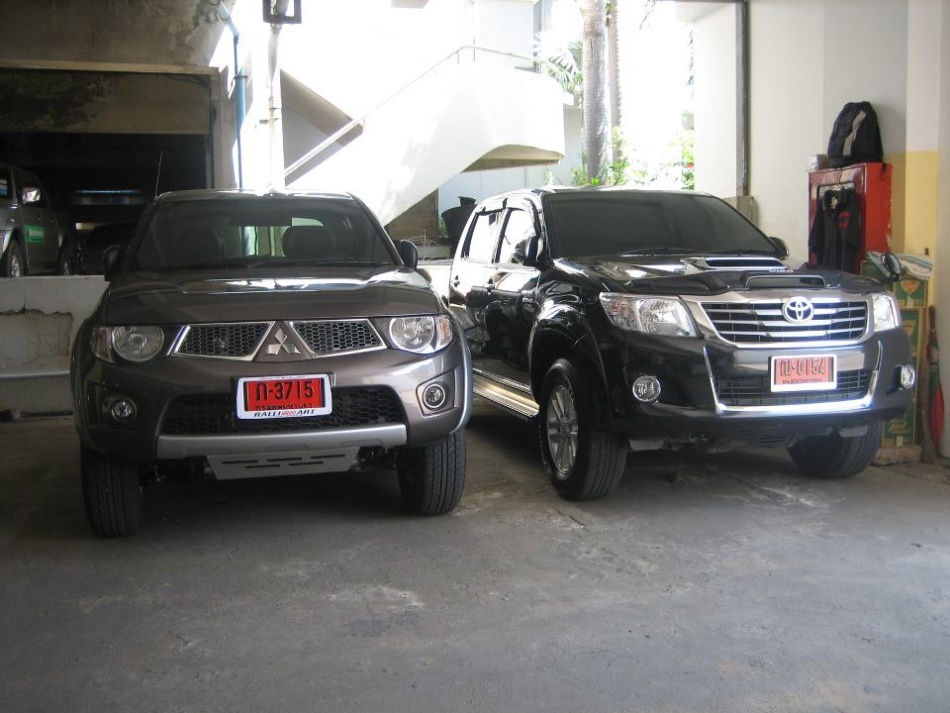 ชื่อ:  578948_500759843276216_1540005042_n[2].jpg
ครั้ง: 224
ขนาด:  185.3 กิโลไบต์