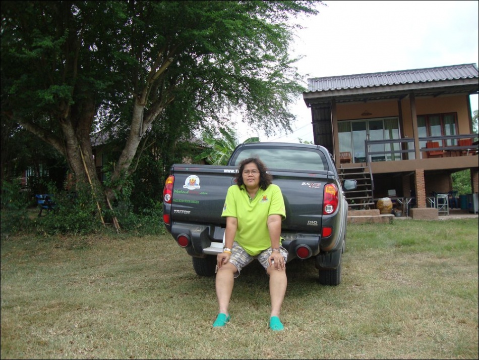 ชื่อ:  DSC08246z.jpg
ครั้ง: 1098
ขนาด:  290.7 กิโลไบต์