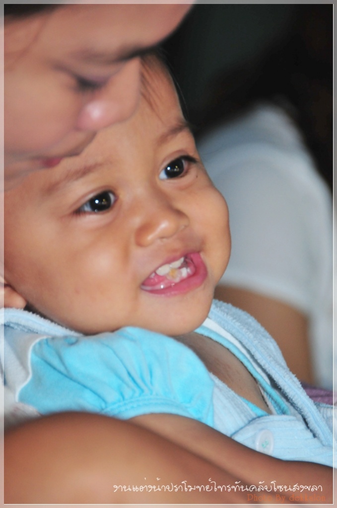 ชื่อ:  DSC_4232.jpg
ครั้ง: 261
ขนาด:  135.3 กิโลไบต์
