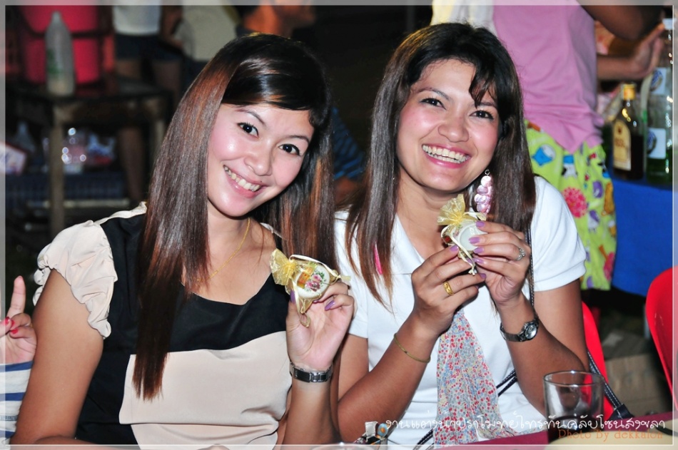 ชื่อ:  DSC_4271.jpg
ครั้ง: 272
ขนาด:  202.7 กิโลไบต์