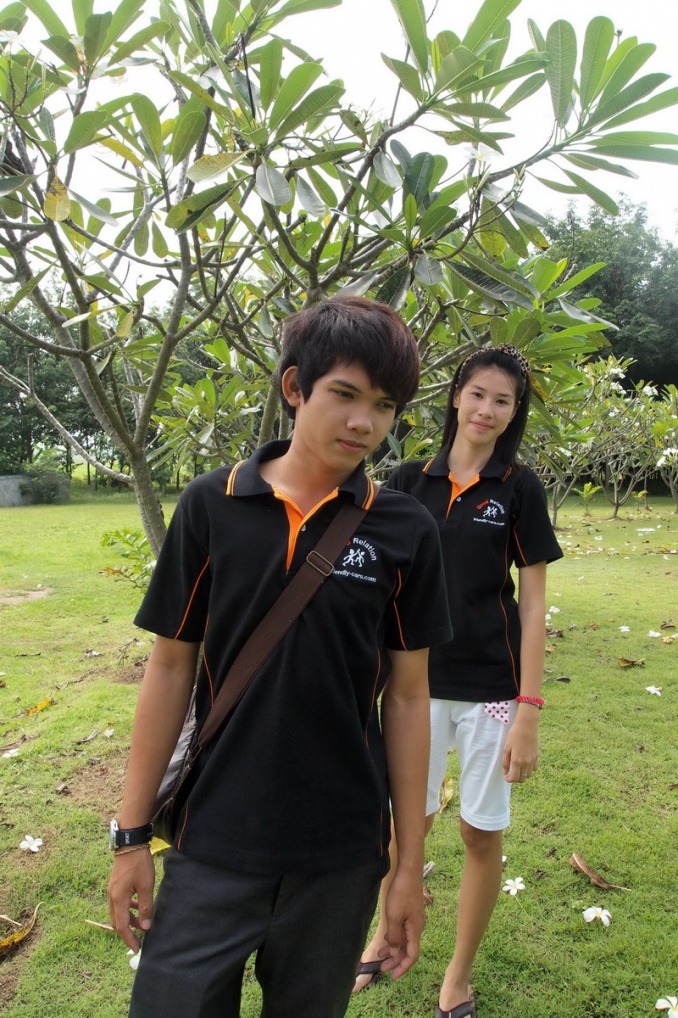 ชื่อ:  P9300502-1.jpg
ครั้ง: 358
ขนาด:  337.1 กิโลไบต์