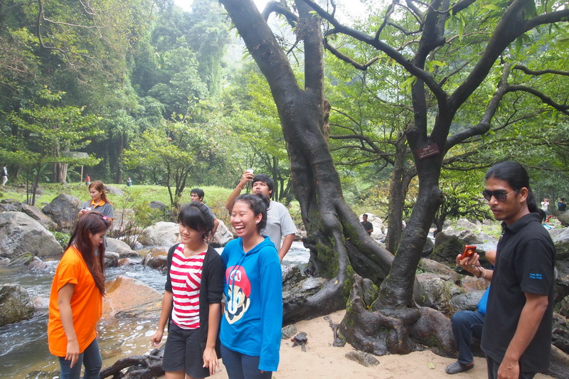 ชื่อ:  P9300578-1.jpg
ครั้ง: 345
ขนาด:  225.1 กิโลไบต์