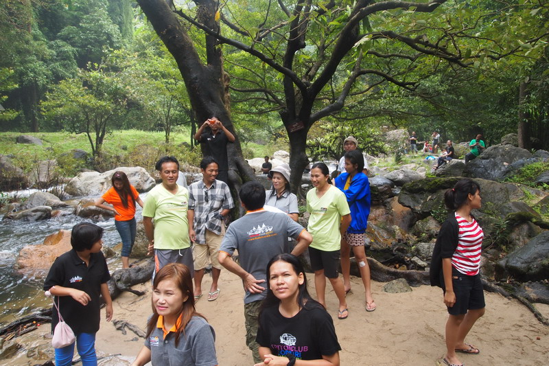 ชื่อ:  P9300591-1.jpg
ครั้ง: 313
ขนาด:  225.3 กิโลไบต์