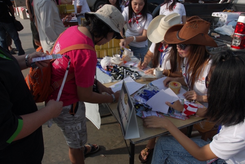 ชื่อ:  W u TT P i x's 00157.jpg
ครั้ง: 542
ขนาด:  147.0 กิโลไบต์