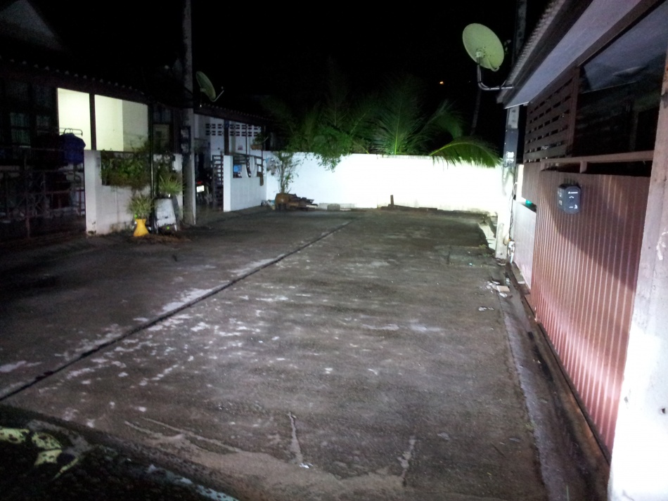 ชื่อ:  20121105_202046.jpg
ครั้ง: 1455
ขนาด:  202.6 กิโลไบต์